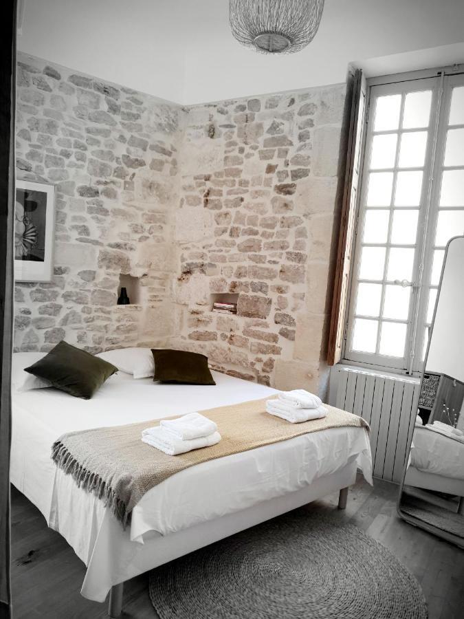 Palmiers Et Crocos Du Vieux Nimes Apartment Екстериор снимка