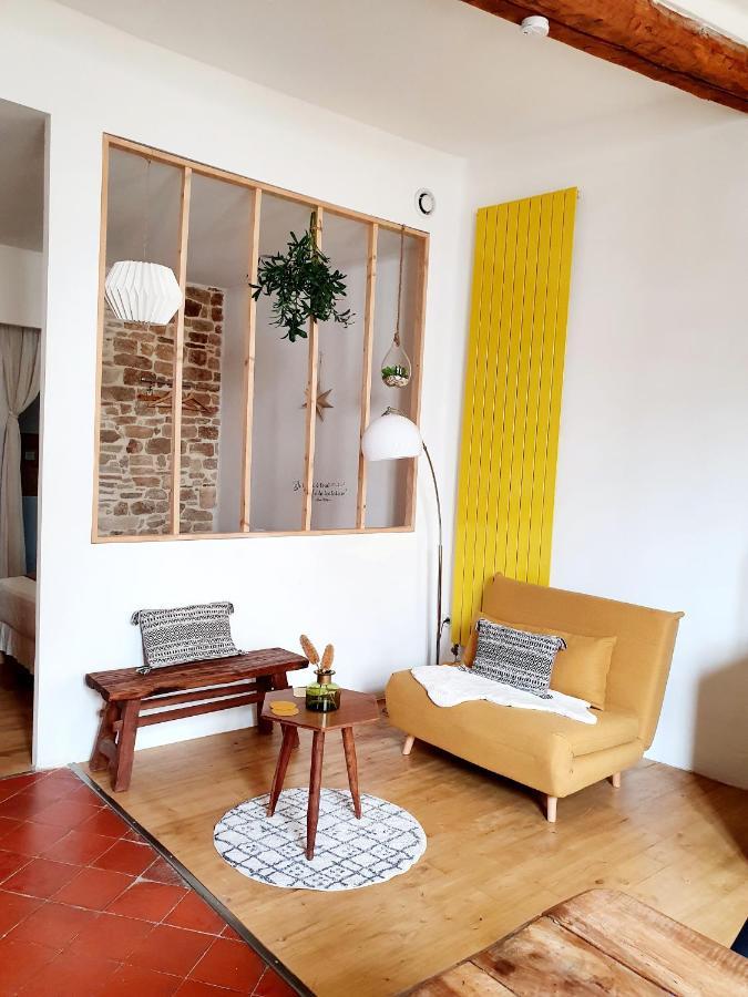 Palmiers Et Crocos Du Vieux Nimes Apartment Екстериор снимка